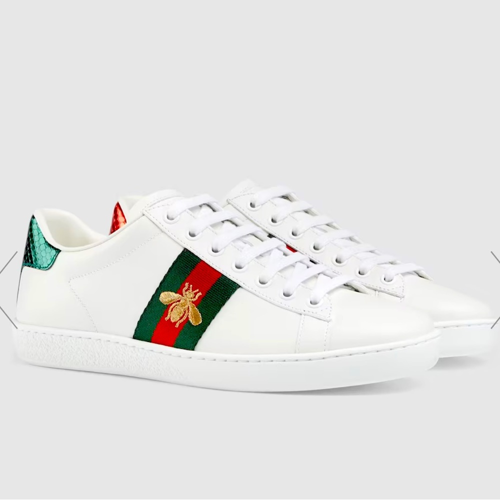 WOMEN'S ACE SNEAKER WITH BEE GUCCI